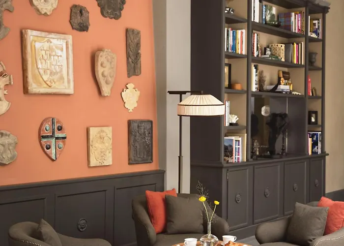 Collegio Querce, Collection فندق
