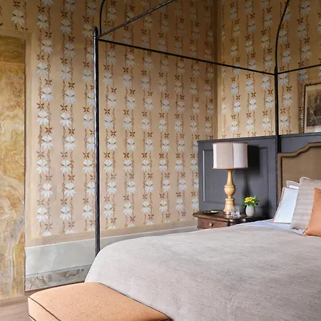 Collegio Querce, Collection Florence