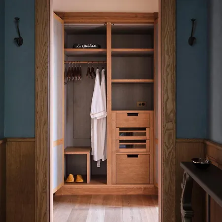 Collegio Querce, Collection