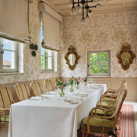 Hotel Collegio Querce, Collection