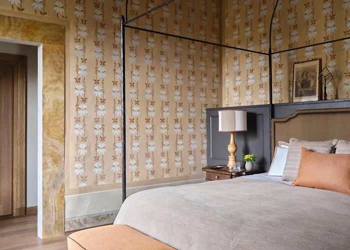 Collegio Querce, Collection Florença